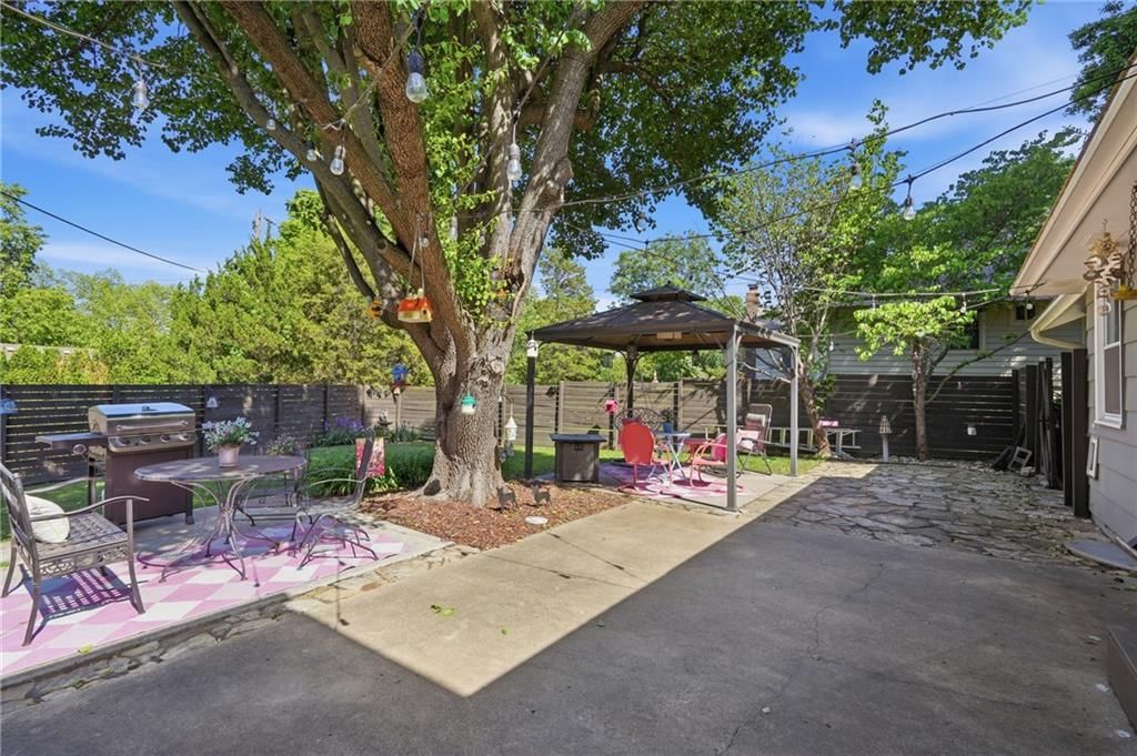 14408 Berkshire Drive — photo 18