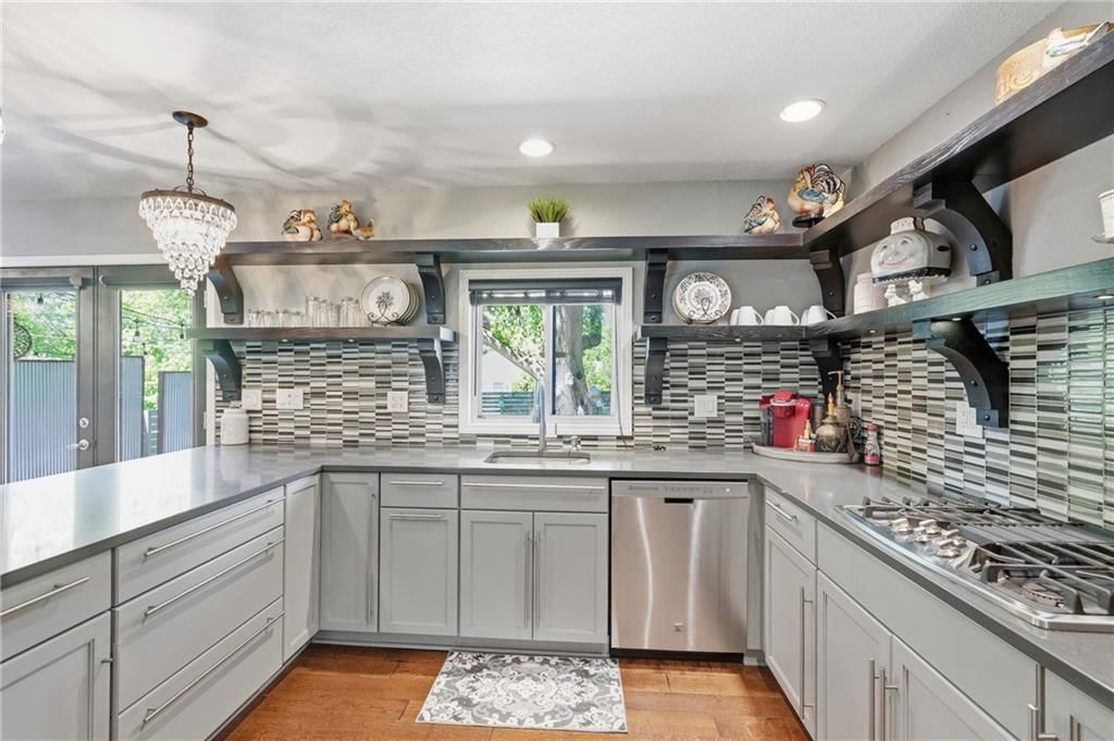 14408 Berkshire Drive — photo 25