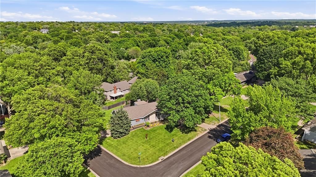 14408 Berkshire Drive — photo 34
