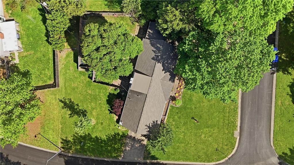 14408 Berkshire Drive — photo 36
