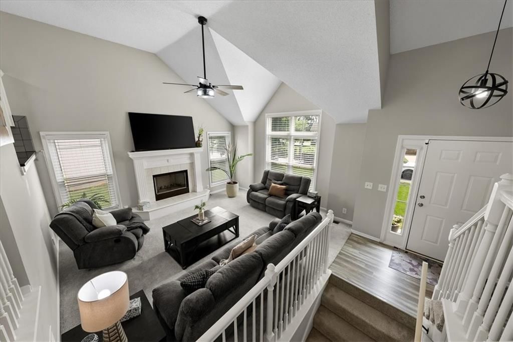 16414 W 158th Terrace — photo 9