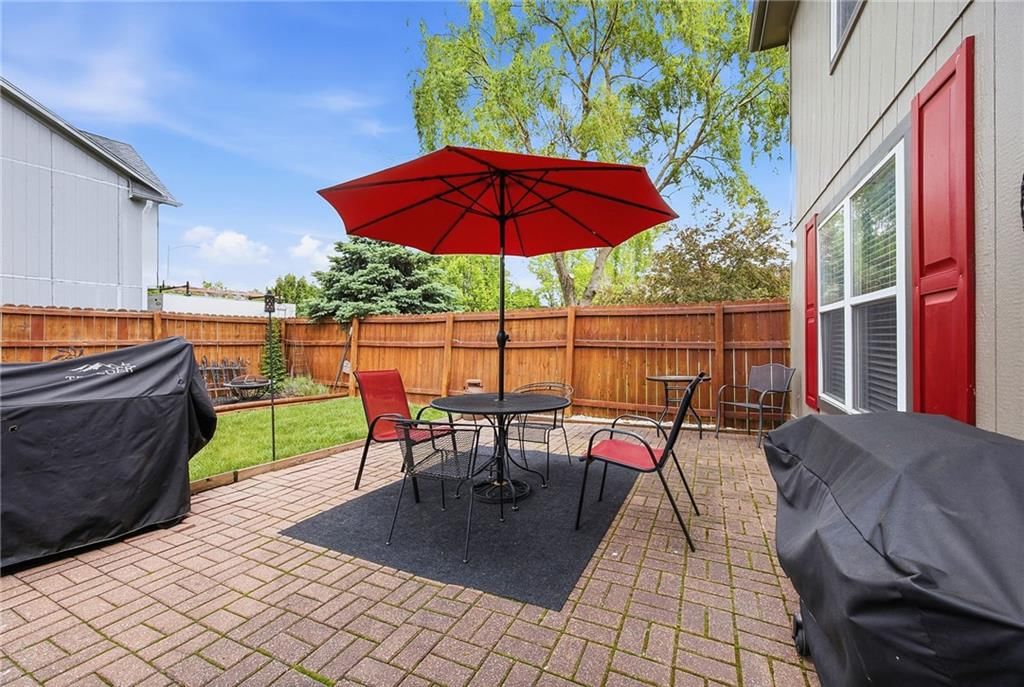1039 N Logan Street — photo 27