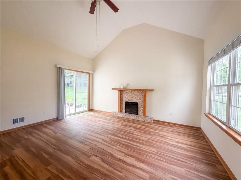 8331 Greeley Avenue — photo 3