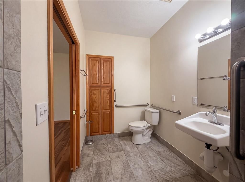 8331 Greeley Avenue — photo 15