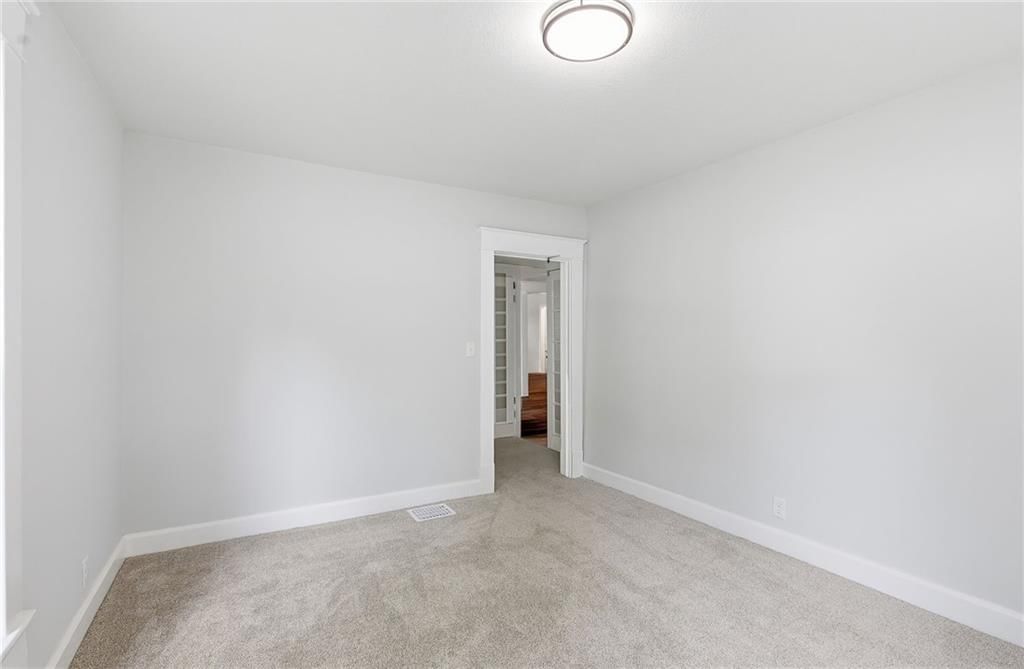 328 E Main Street — photo 14