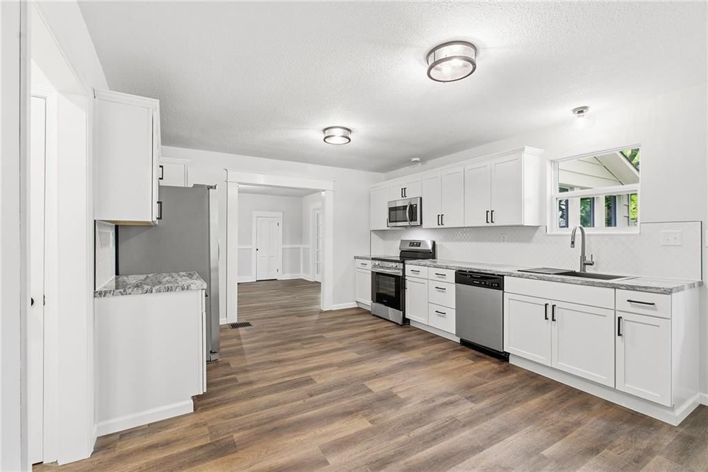 328 E Main Street — photo 19