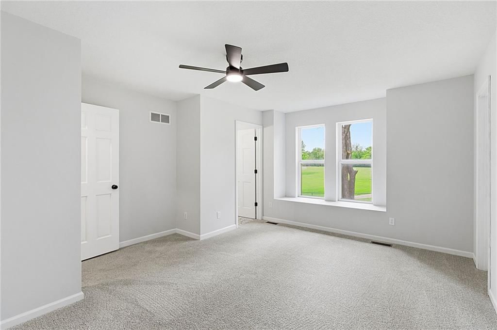 328 E Main Street — photo 22