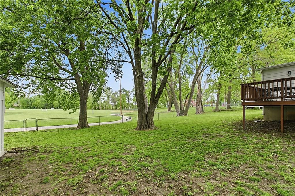 328 E Main Street — photo 36