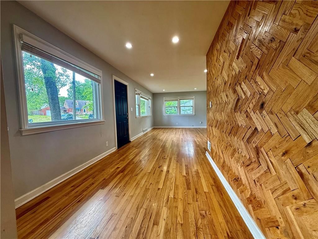 2614 N 47 Terrace — photo 11