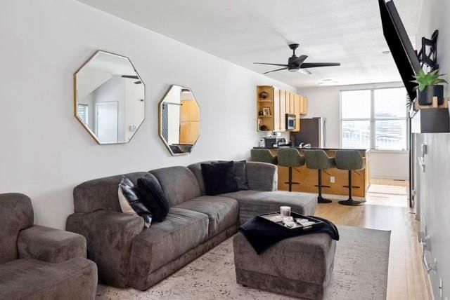 4585 Madison Avenue — photo 7