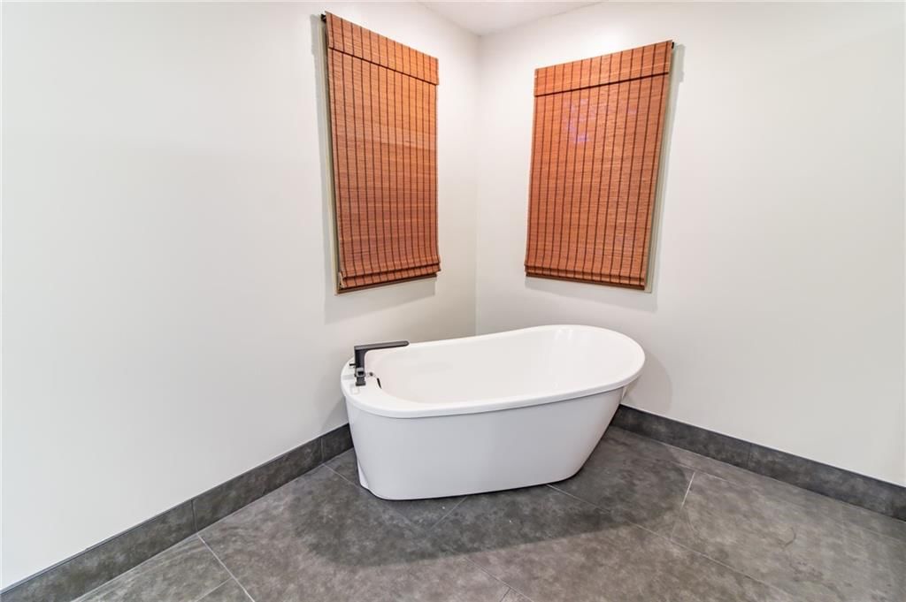 1511 SW Meyer Boulevard — photo 30