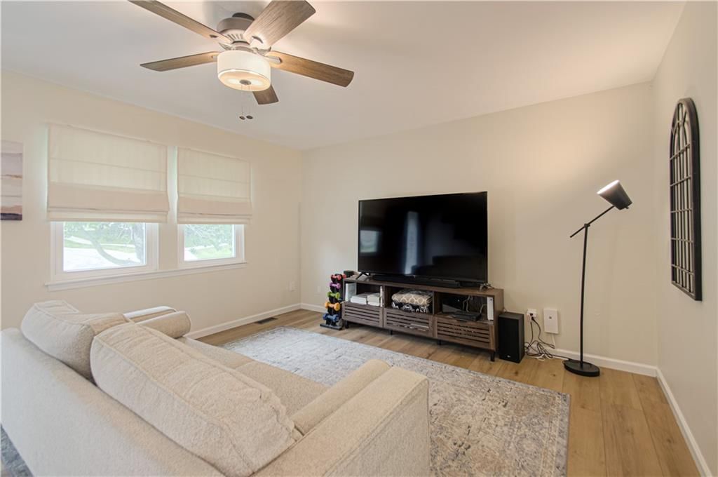 1452 Park Lane — photo 7