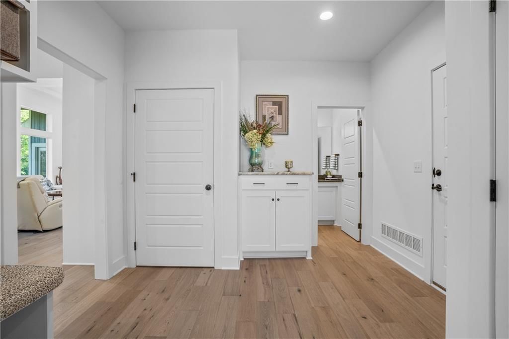 2504 W 179th Street — photo 22