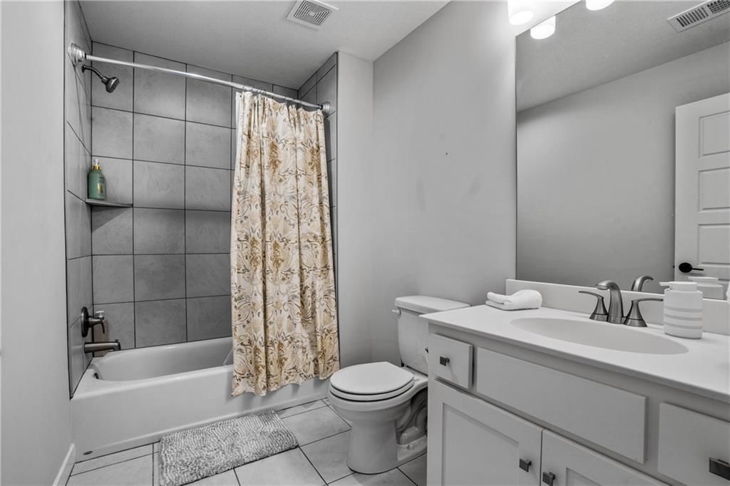 2504 W 179th Street — photo 27