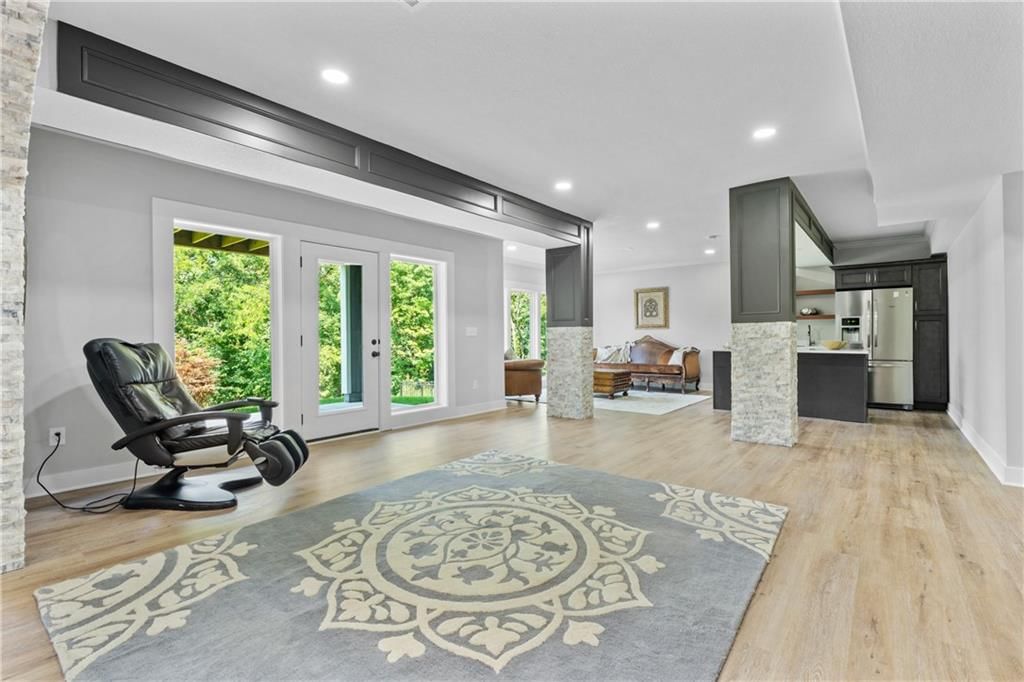 2504 W 179th Street — photo 33
