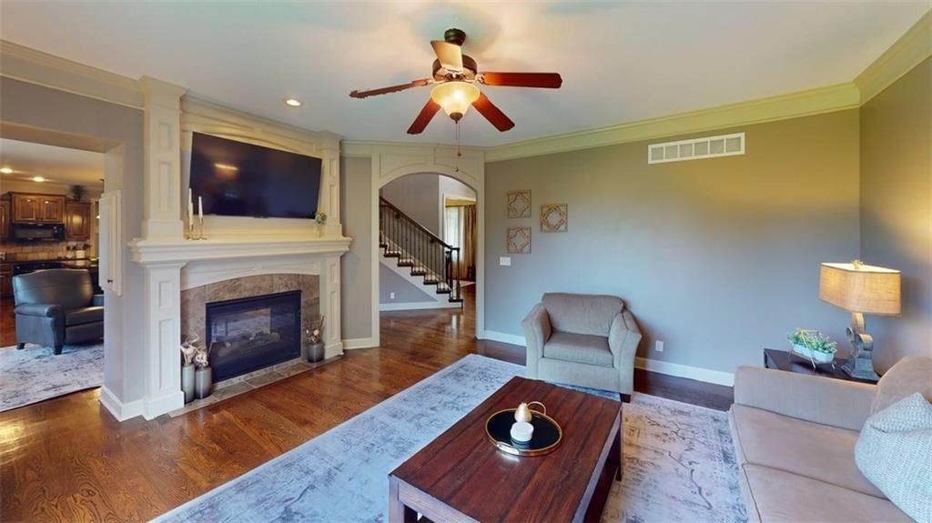15704 Eby Street — photo 10