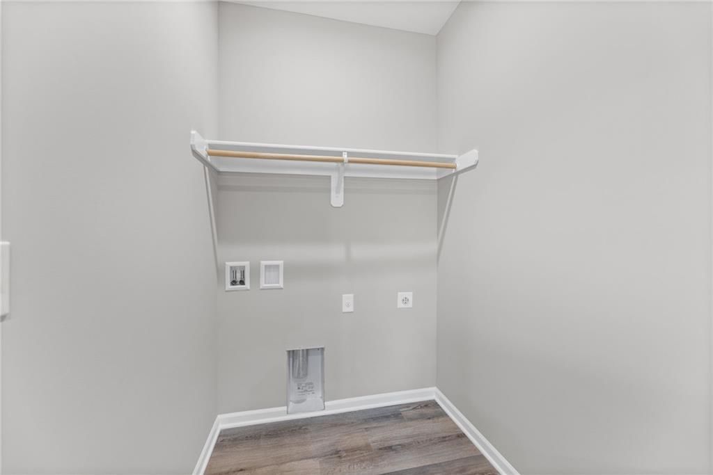 214 W 4th Street — photo 12