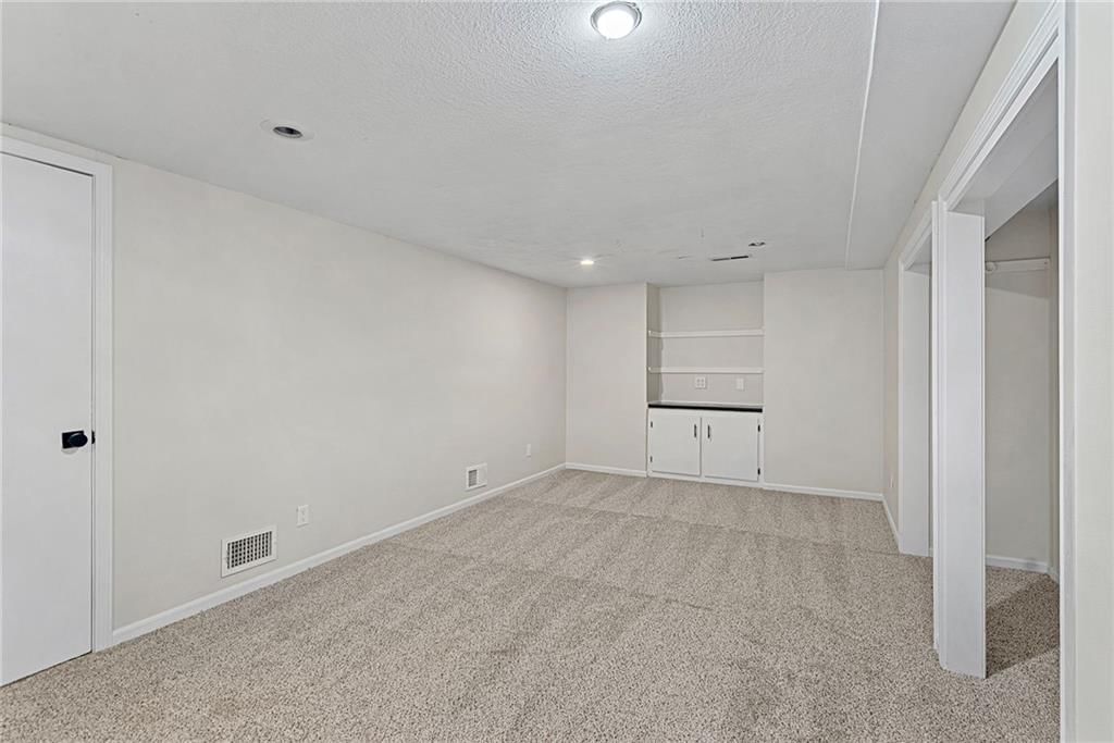 10500 Noland Street — photo 22