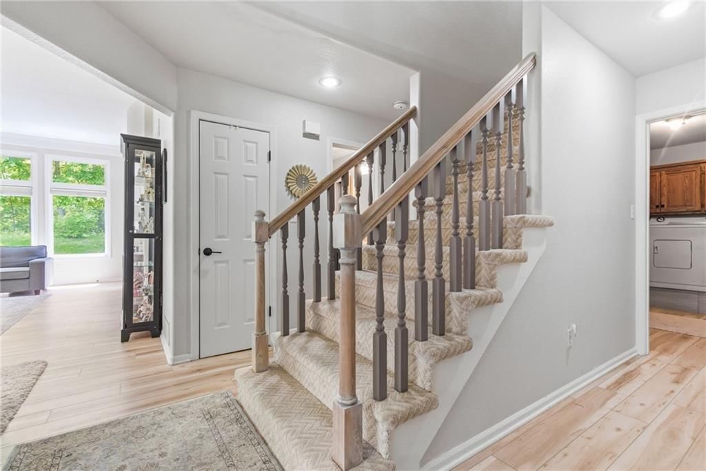 12407 E 86TH Terrace — photo 5