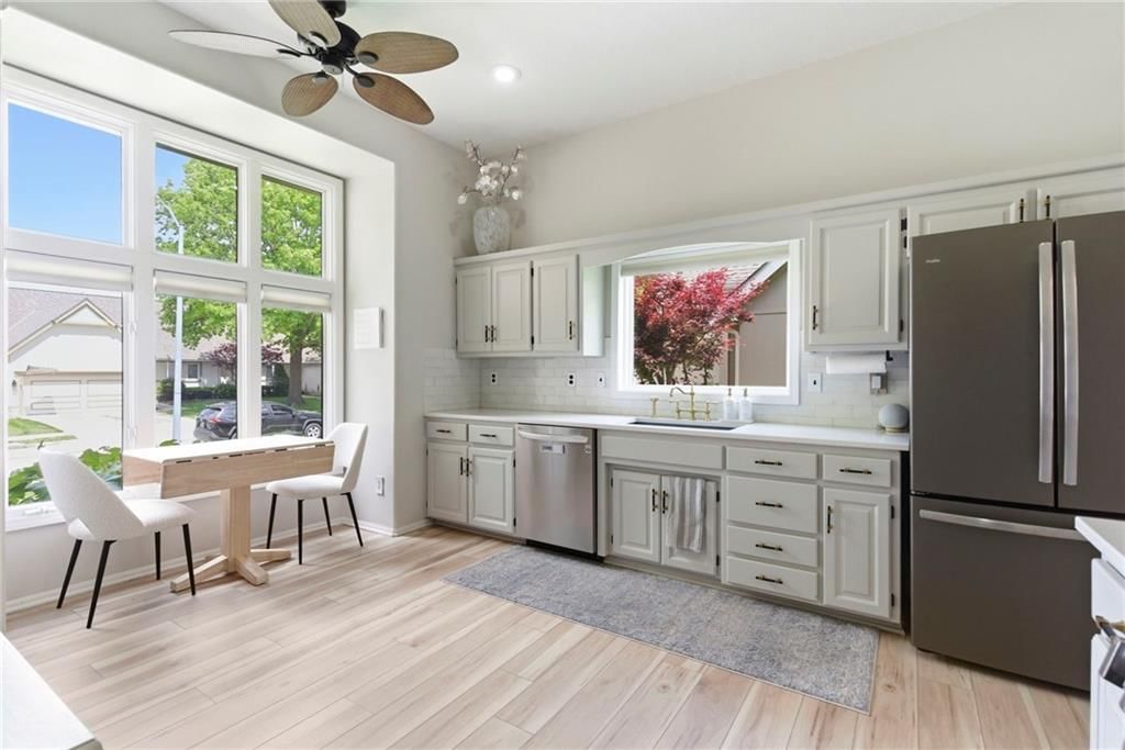 12407 E 86TH Terrace — photo 11