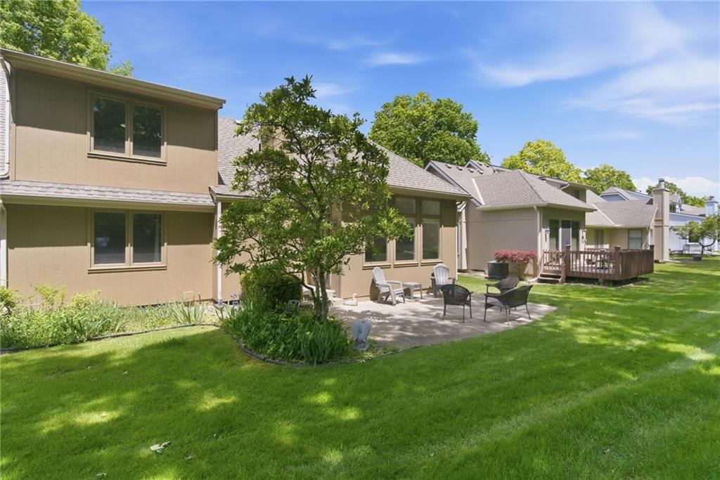 12407 E 86TH Terrace — photo 32