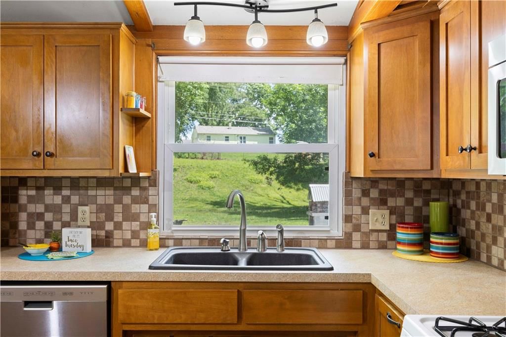 5903 N Garfield Avenue — photo 13