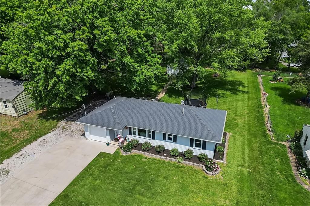 306 Crestview Drive — photo 3