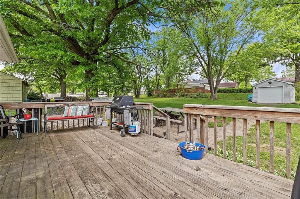 306 Crestview Drive — photo 15