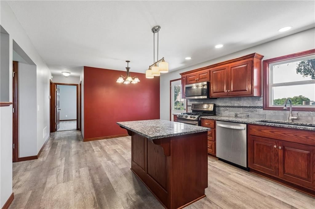 29604 S Old 7 Highway — photo 10