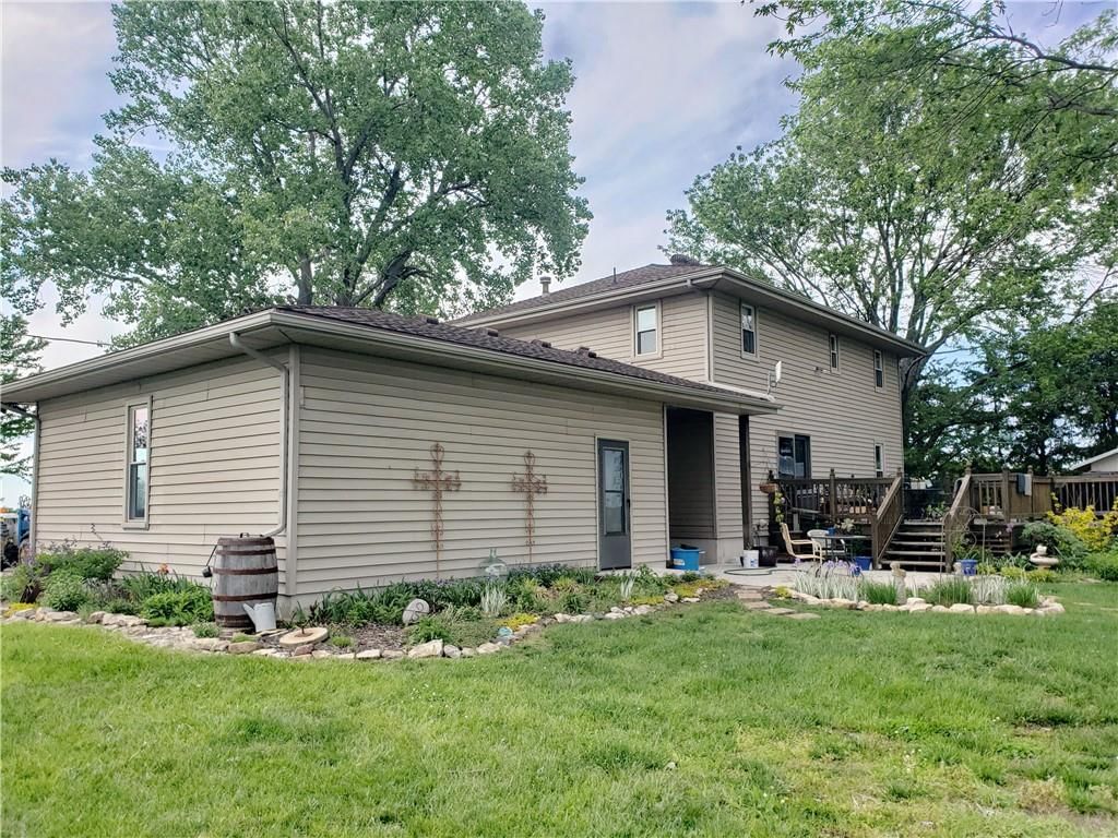 15285 Edgerton Road — photo 4