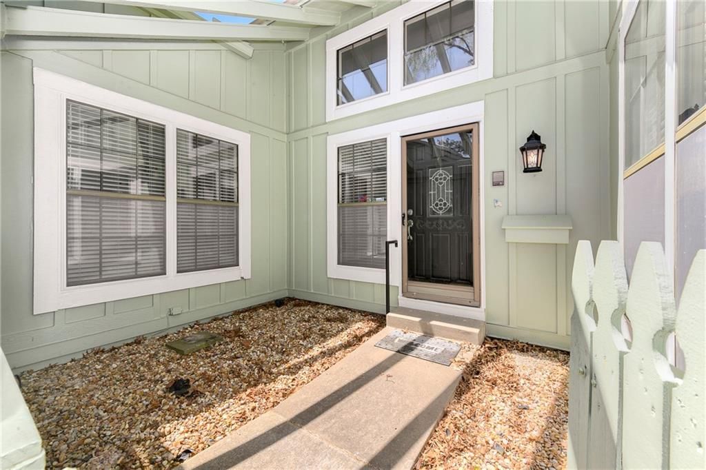 8266 Monrovia Street — photo 4