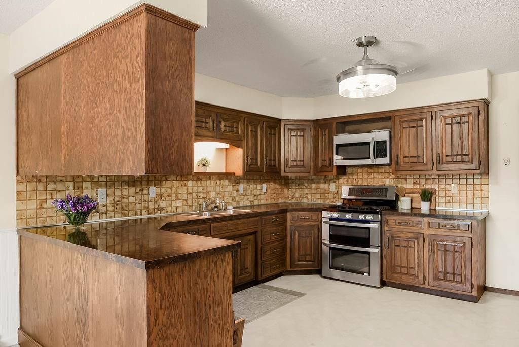 1536 Dickinson Street — photo 9