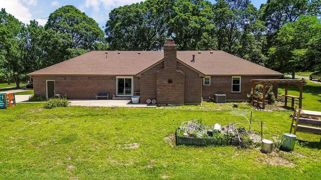 1536 Dickinson Street — photo 31