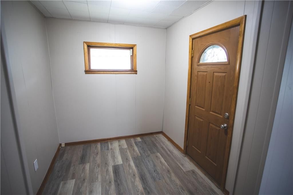 2918 Seneca Street — photo 3