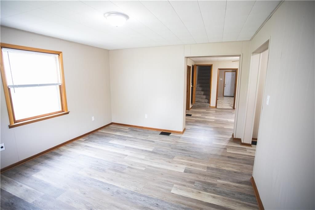 2918 Seneca Street — photo 4
