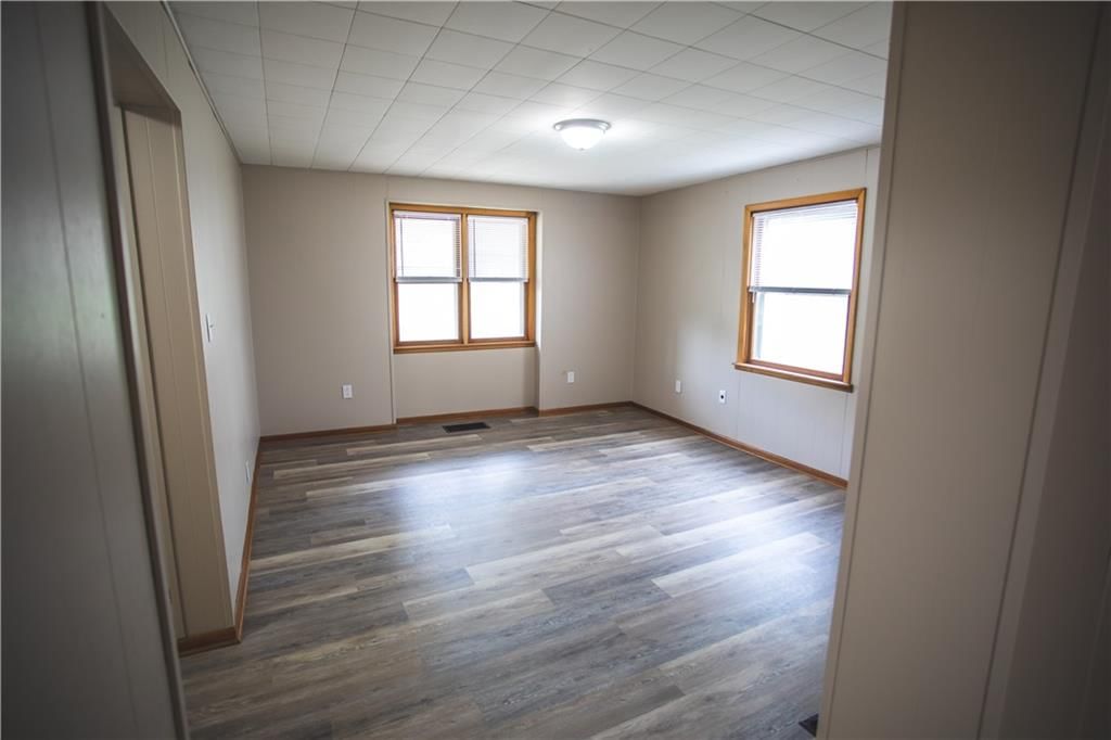 2918 Seneca Street — photo 6