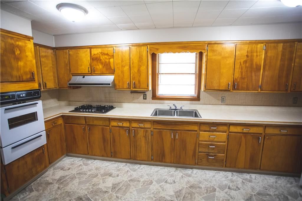 2918 Seneca Street — photo 13