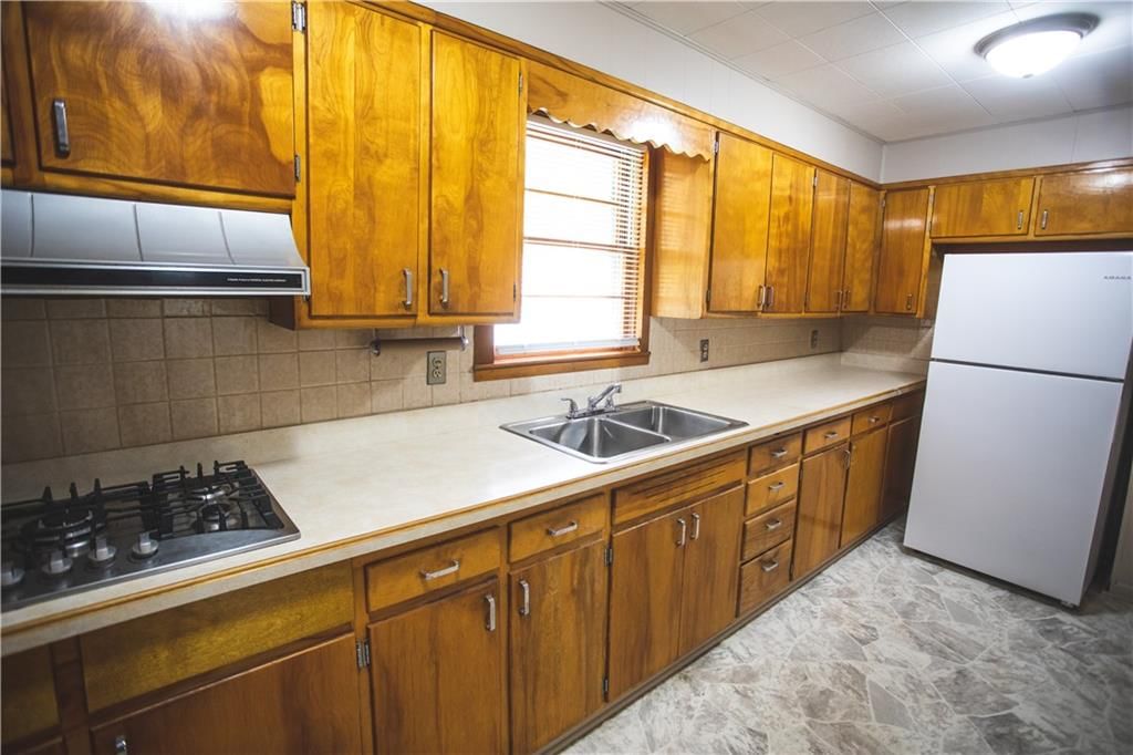 2918 Seneca Street — photo 14
