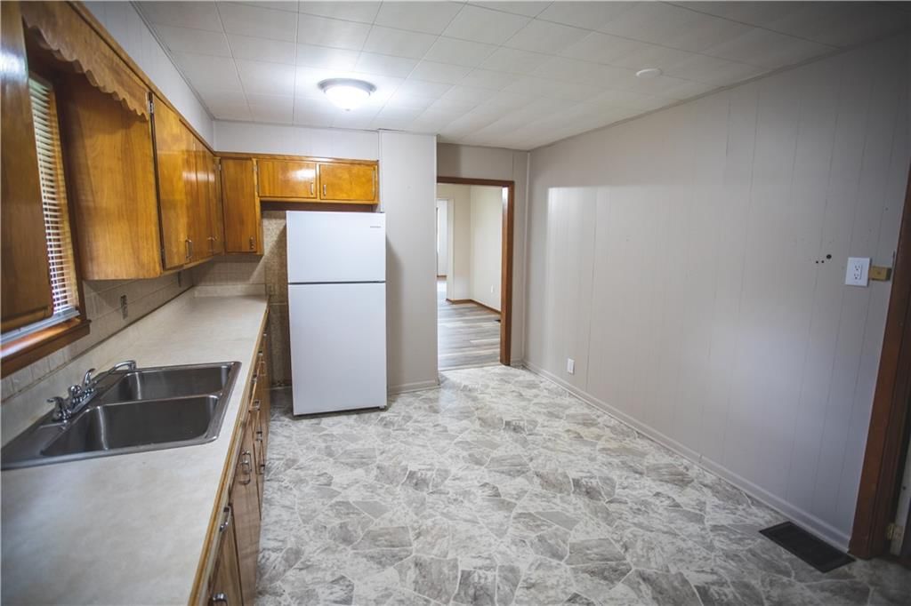 2918 Seneca Street — photo 15