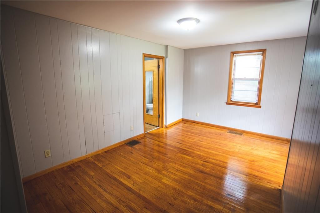 2918 Seneca Street — photo 20