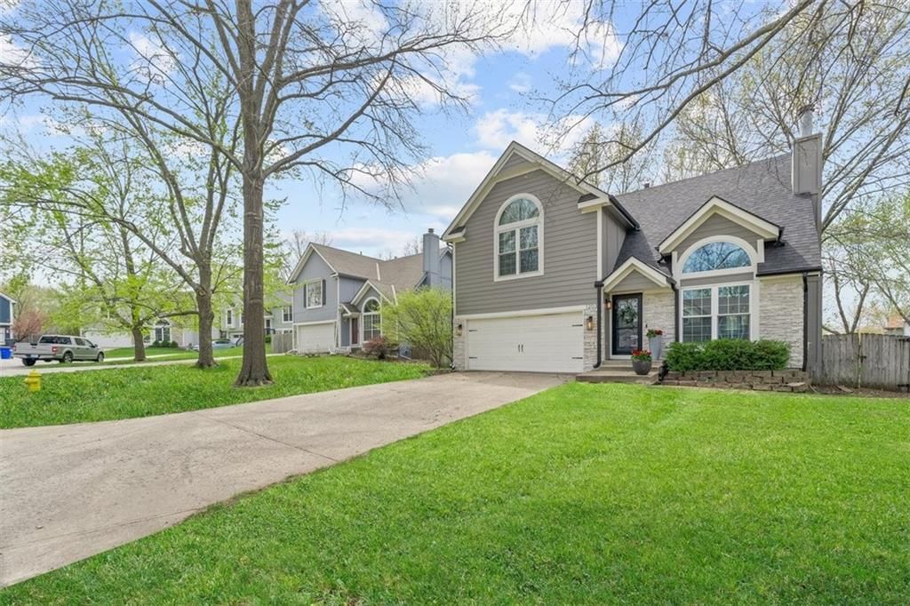 1203 N Anne Shirley Drive — photo 2