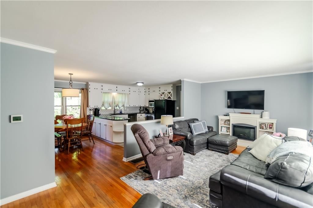 1001 Maple Street — photo 10