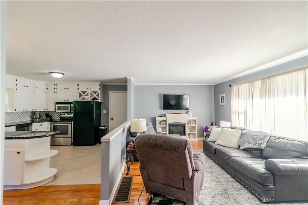 1001 Maple Street — photo 12
