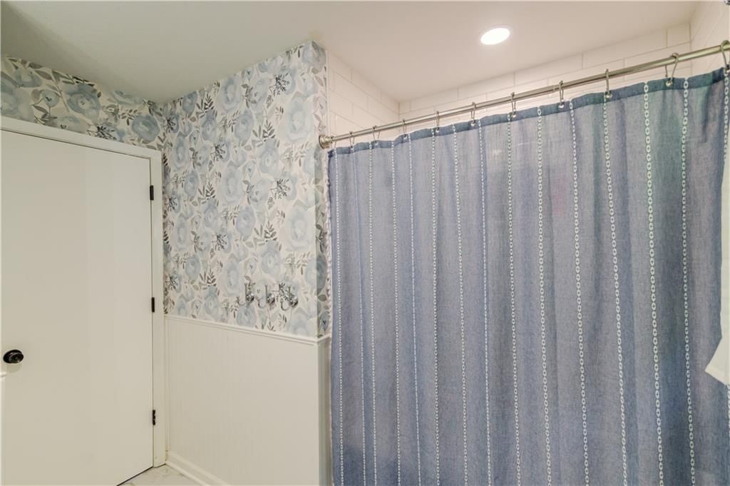 1001 Maple Street — photo 23