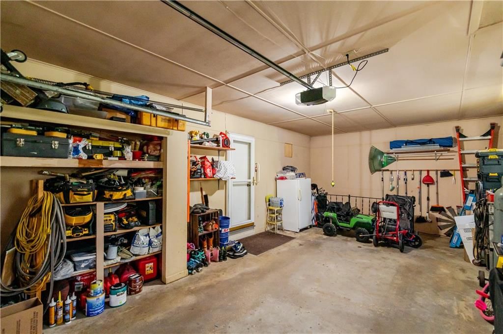 1001 Maple Street — photo 37