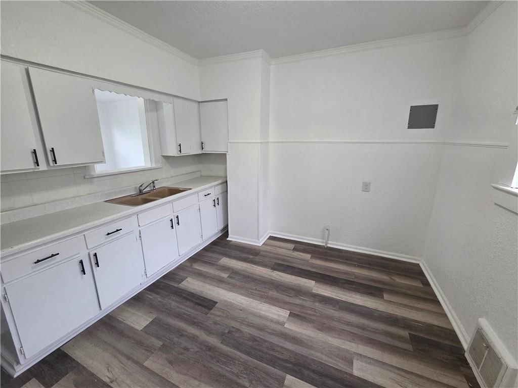 3112 N 11th Street — photo 8