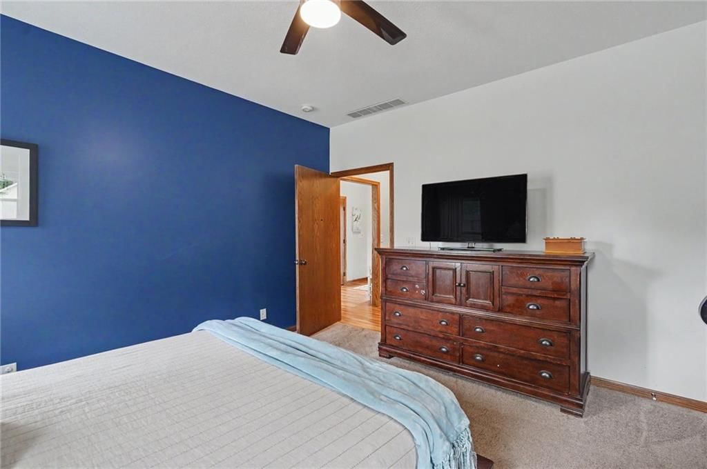 1414 E 25th Terrace — photo 14
