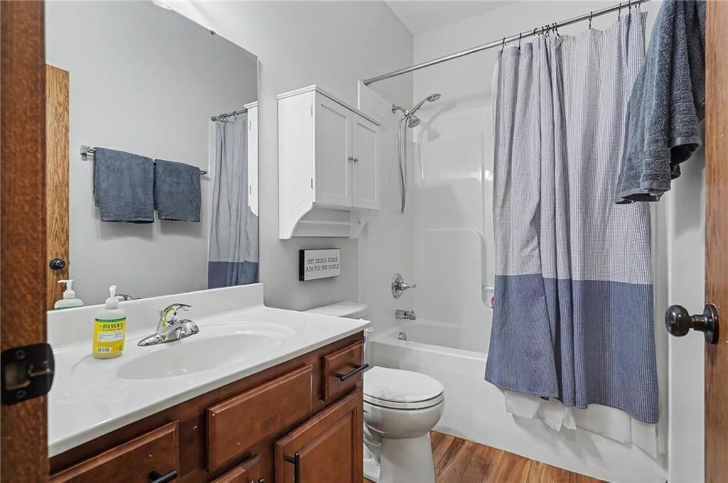 1414 E 25th Terrace — photo 18