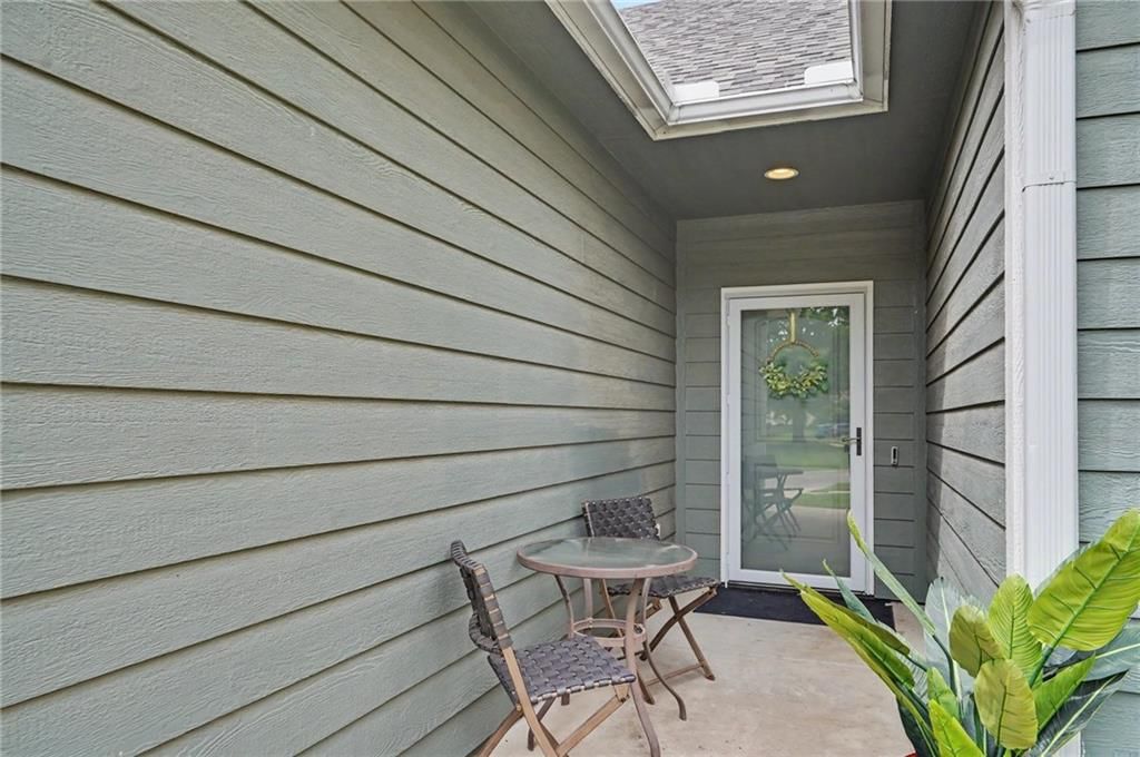 1414 E 25th Terrace — photo 29
