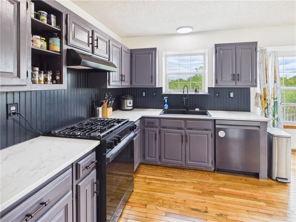 719 Brookside Drive — photo 8